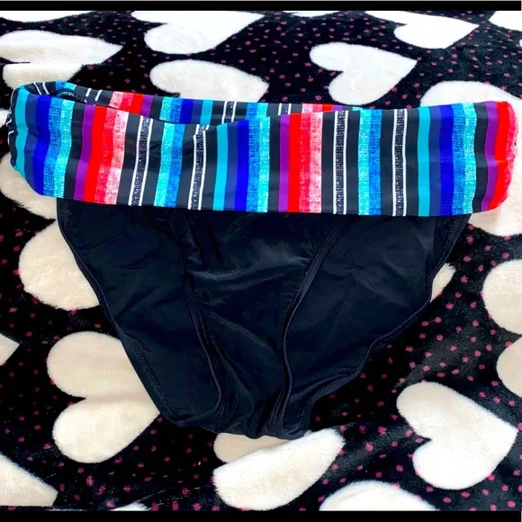 Striped Bikini - Picture 3 of 3